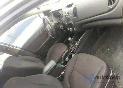 2011 Kia Forte Ex z USA, uszkodzony, nr VIN KNAFU5A29B5402890